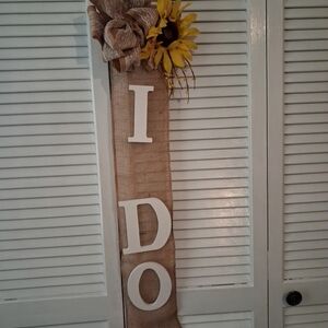 Rustic Burlap 'I Do' Wall Hanging with Sunflower
